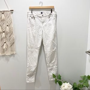 EUC GAP white skinny jeans sz 31L